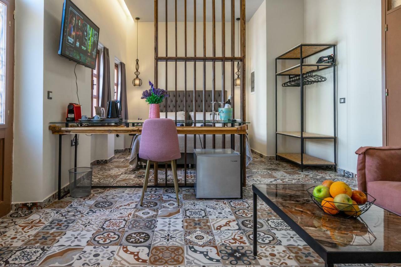 Casa Poli Suites Rhodes City Екстер'єр фото